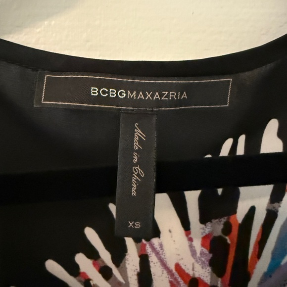 BCBGMAXAZRIA Women's Black Floral Top - Picture 6 of 7